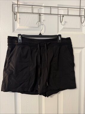 Lululemon Dance Studio Shorts Size 14